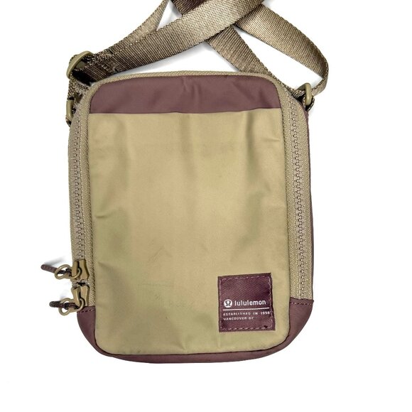 Lululemon Easy Access Crossbody Bag in Twilight Rose / Trench - Picture 7 of 7